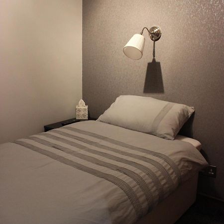 The New Lodge Pontardawe Esterno foto