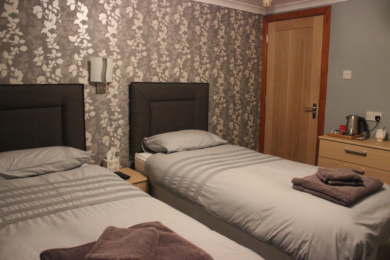 The New Lodge Pontardawe Esterno foto